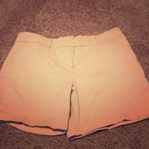Kaki shorts